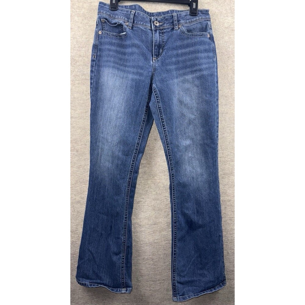 Maurices Women’s Size 9/10 Midwash Bootcut Jeans